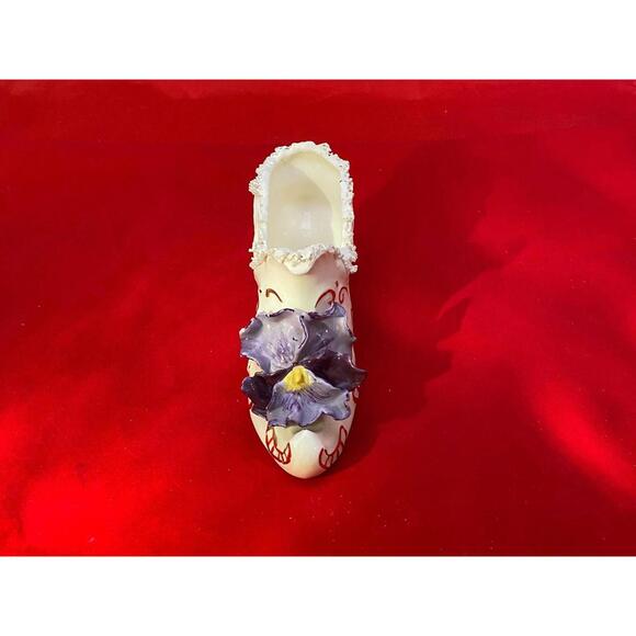 VTG Porcelain Floral Purple Victorian Shoe, Bedroom Dresser Decor, Trinket Dish - Picture 2 of 6